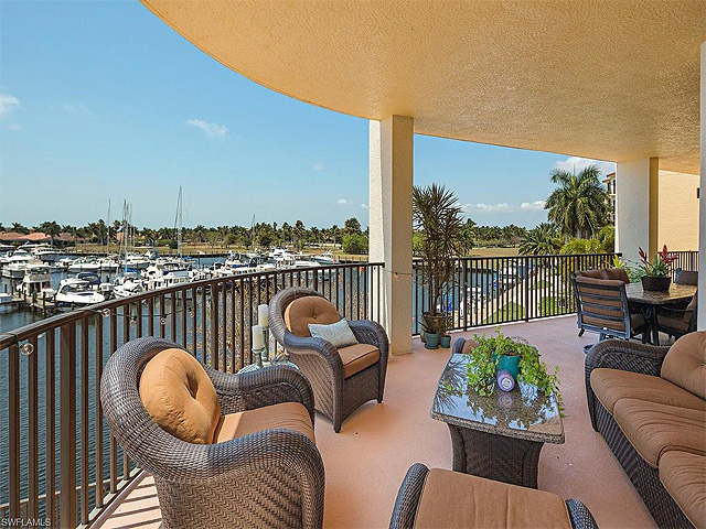 Condo in Gated Community in Cape Harbour in Cape Coral